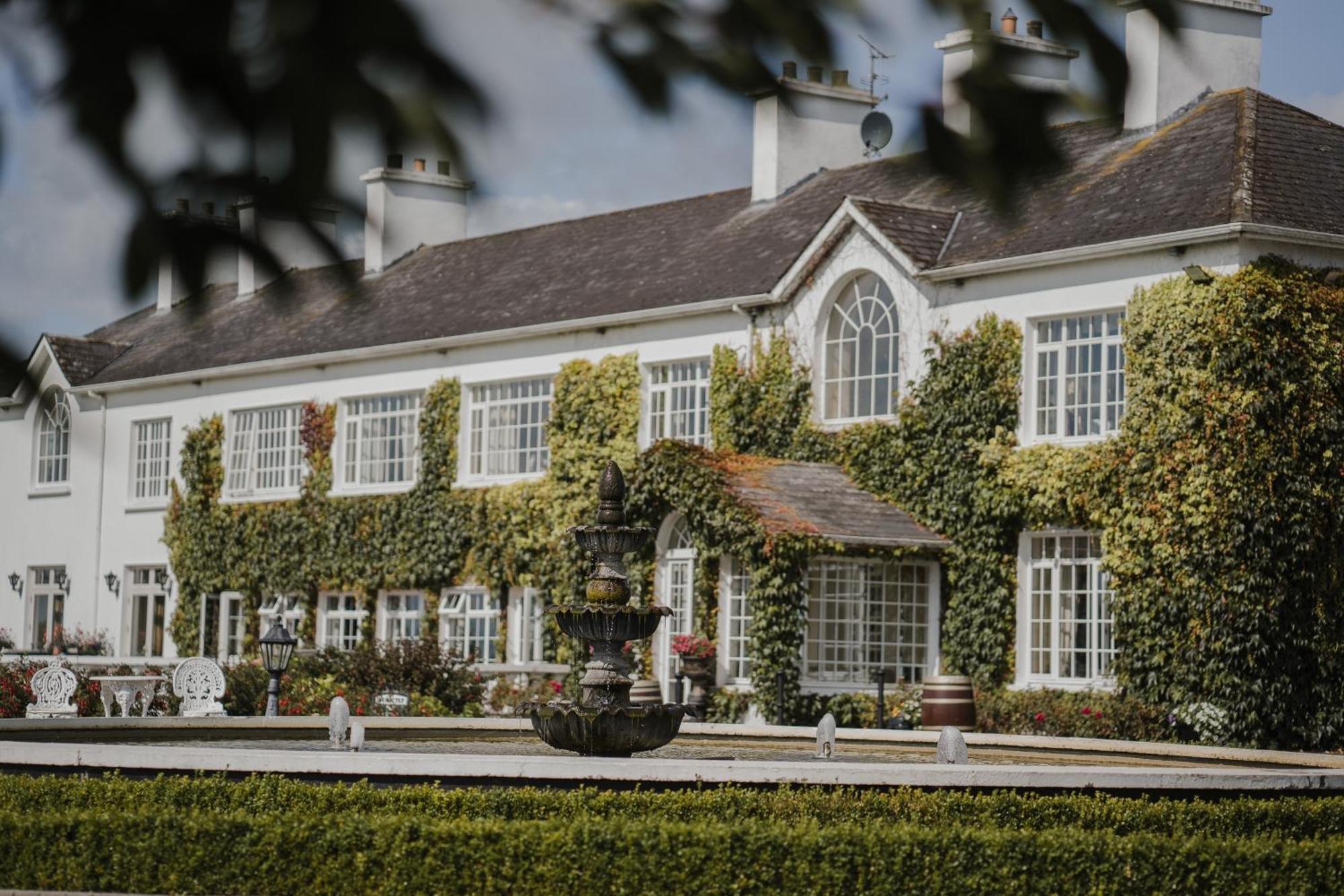Crover House Hotel & Golf Club Mountnugent Экстерьер фото