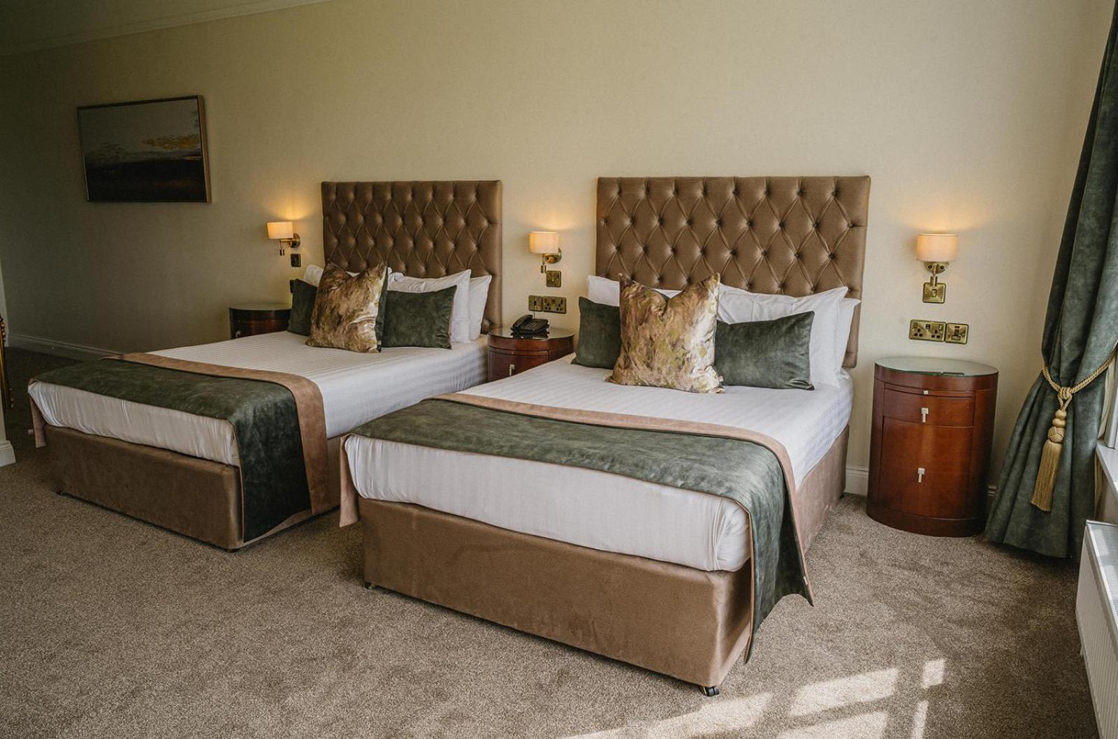 Crover House Hotel & Golf Club Mountnugent Экстерьер фото