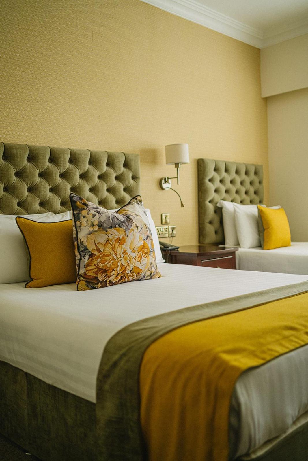 Crover House Hotel & Golf Club Mountnugent Экстерьер фото