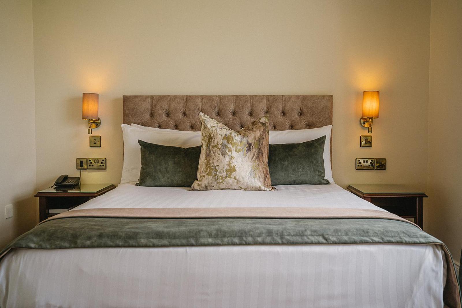 Crover House Hotel & Golf Club Mountnugent Экстерьер фото