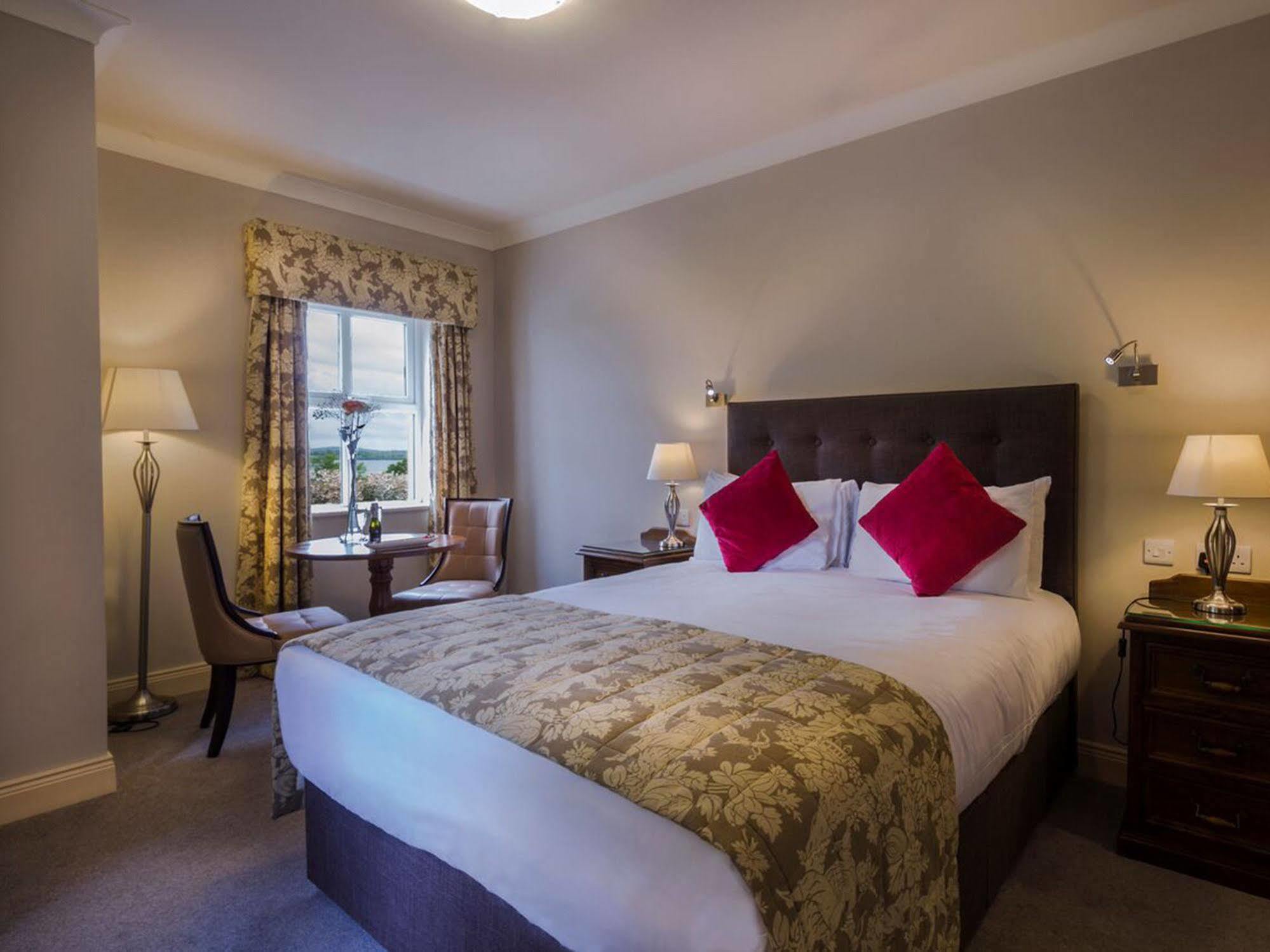 Crover House Hotel & Golf Club Mountnugent Экстерьер фото