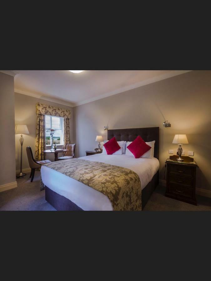 Crover House Hotel & Golf Club Mountnugent Экстерьер фото